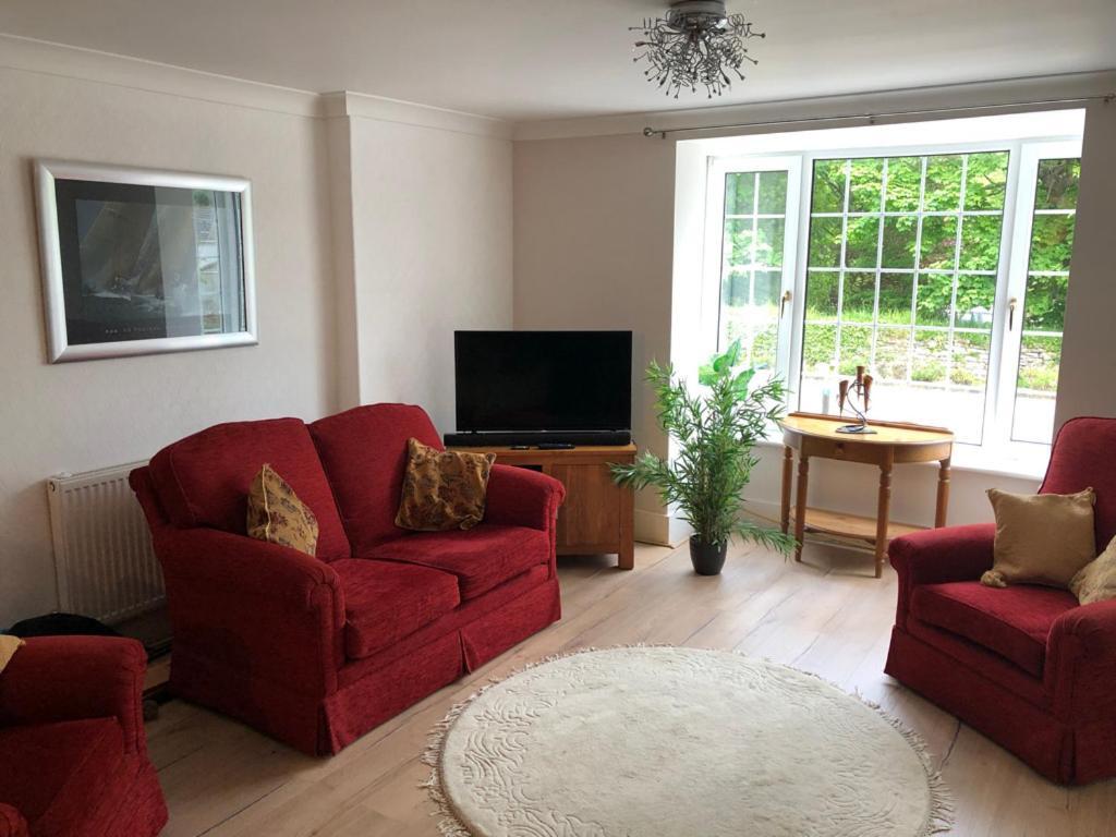 Luxury Ground Floor Flat Close To Apartment